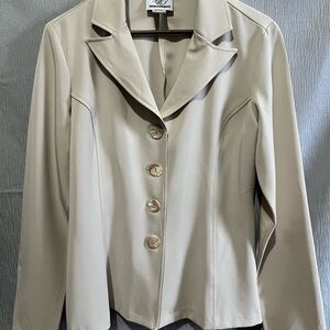 Long Elegant Legs Cream Blazer